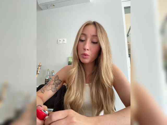 Chloee webcam