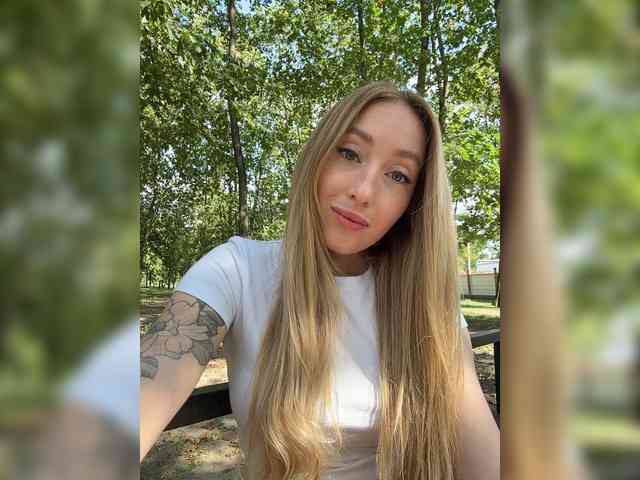 Chloee webcam
