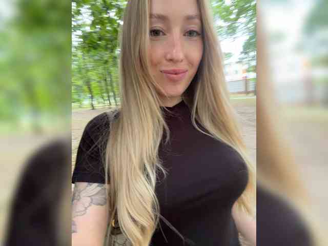 Chloee webcam