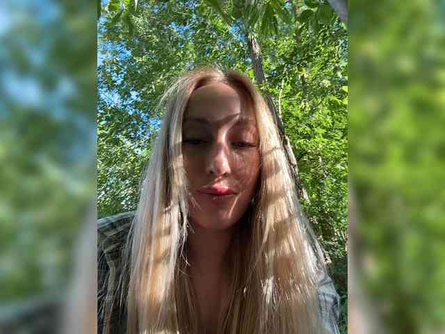 Chloee webcam