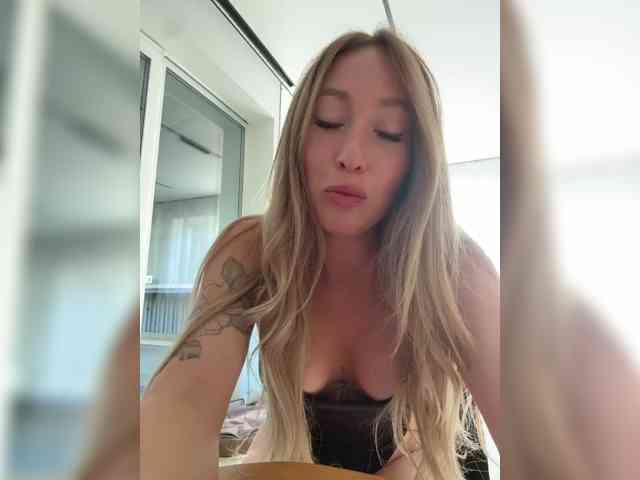 Chloee webcam
