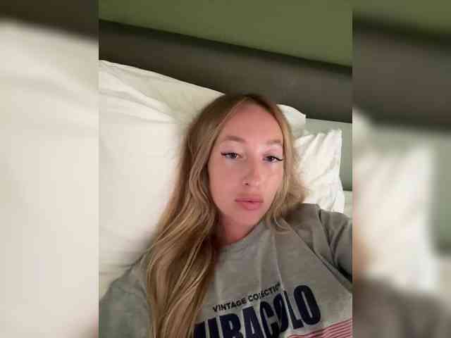 Chloee webcam