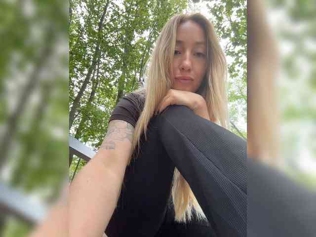 Chloee webcam