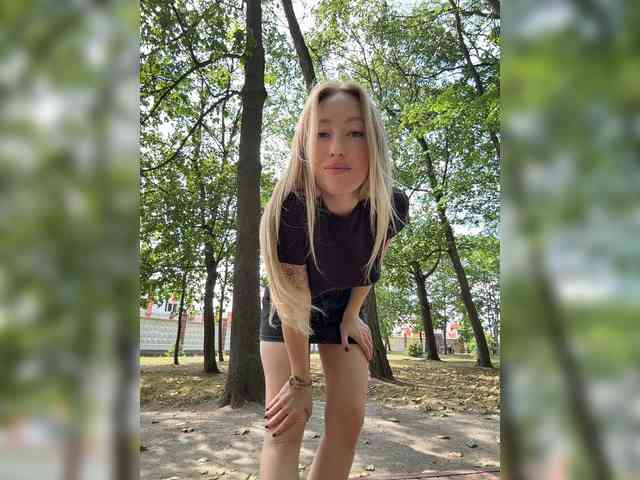 Chloee webcam