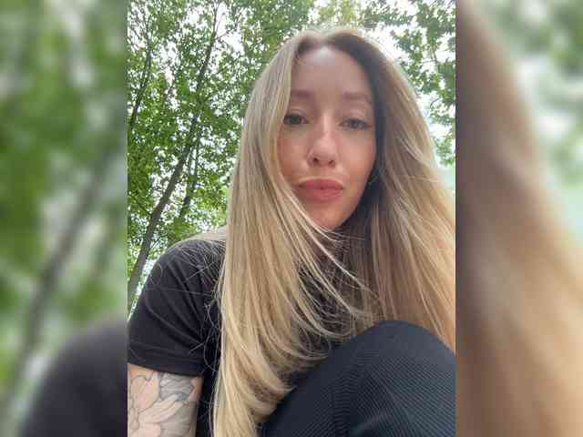 Chloee webcam