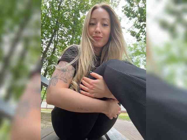 Chloee webcam