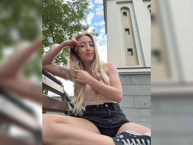 Chloee webcam