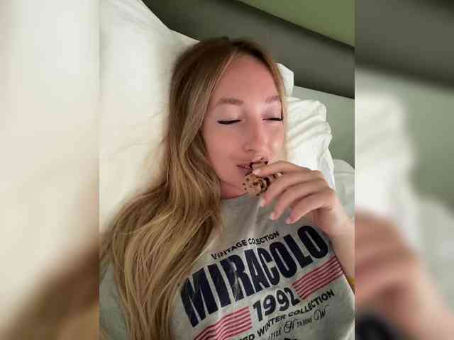 Chloee webcam