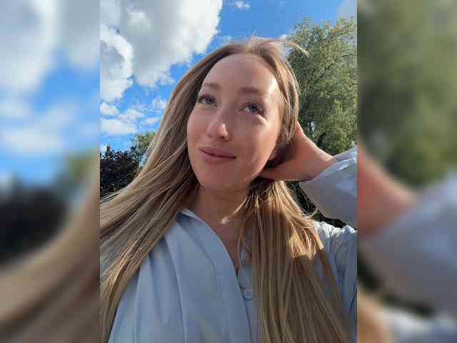 KiraBlake Sex Cam Show