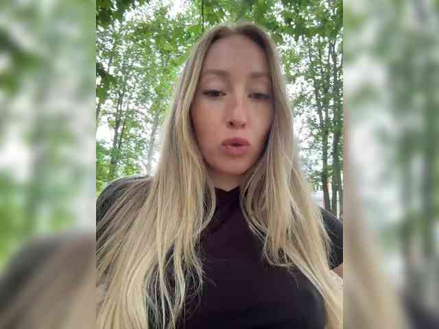 Chloee webcam