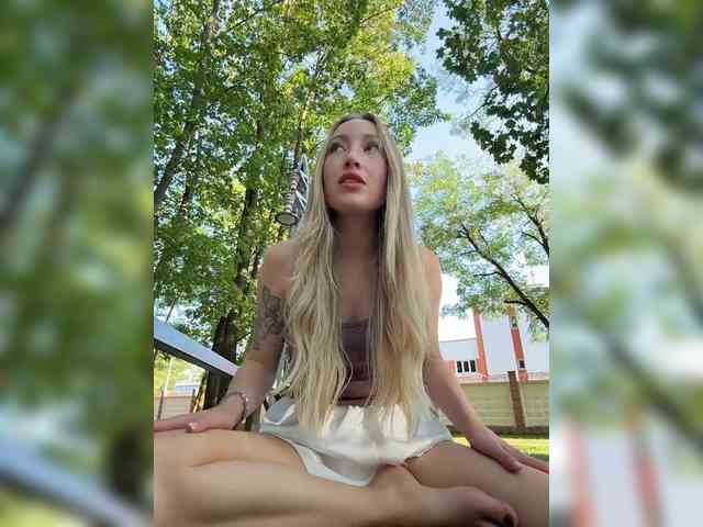 Модель: Chloee