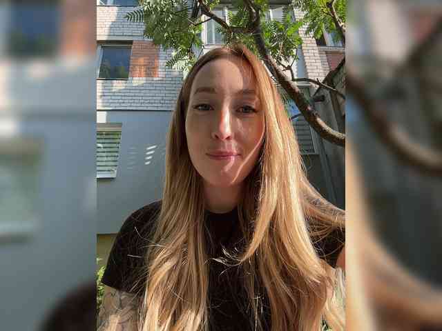 Chloee webcam