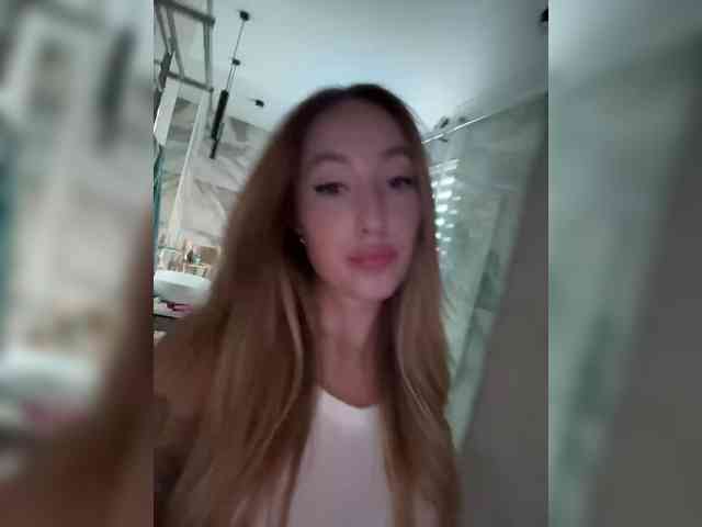Chloee webcam