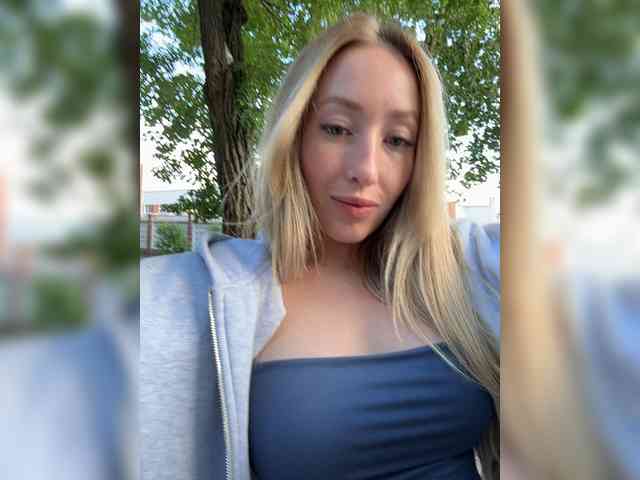 Chloee webcam