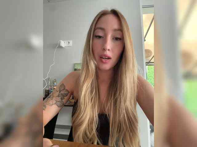 Chloee webcam