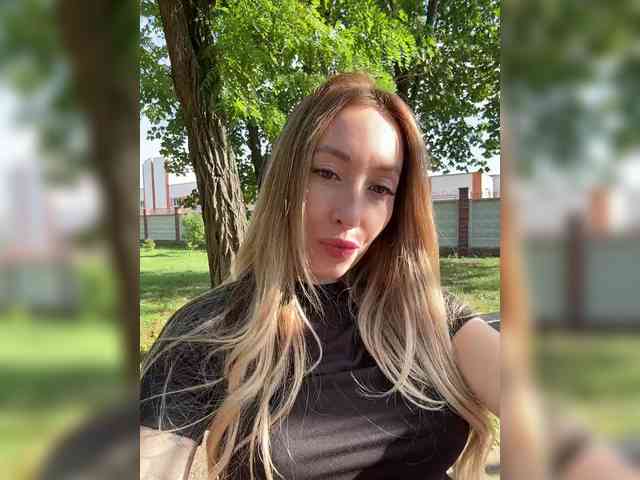 Модель: Chloee