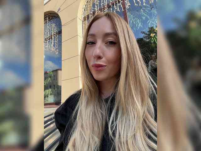 Chloee webcam