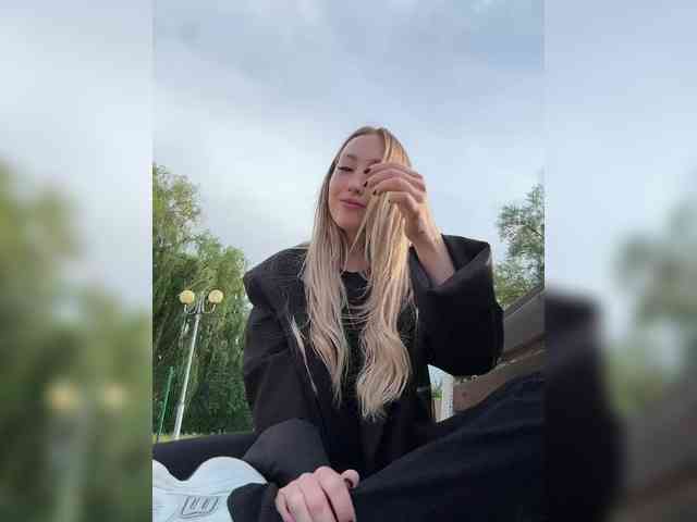 Модель: Chloee