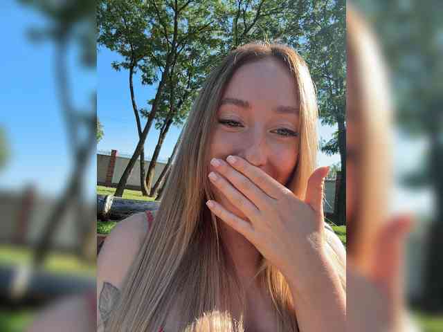 Chloee webcam