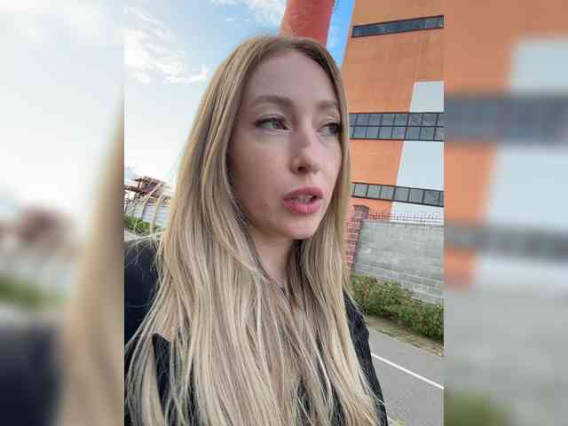 Chloee webcam