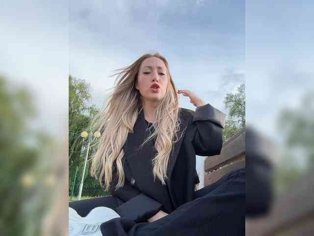 Chloee webcam