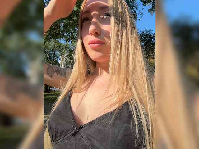 Chloee webcam
