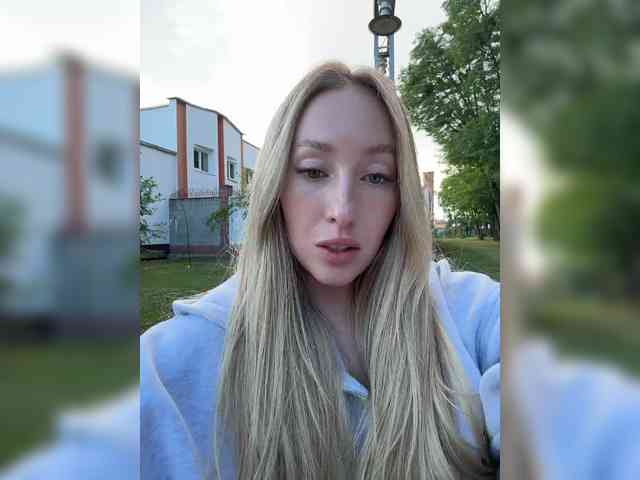 Chloee webcam