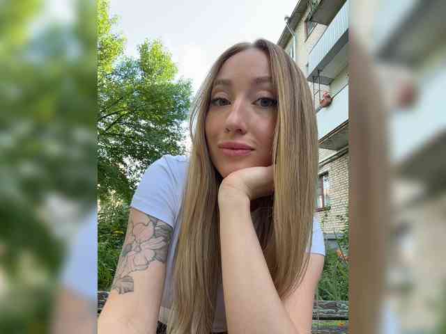 Chloee webcam