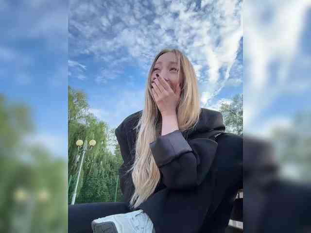Модель: Chloee
