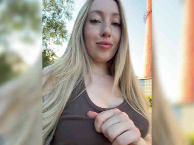 Chloee webcam
