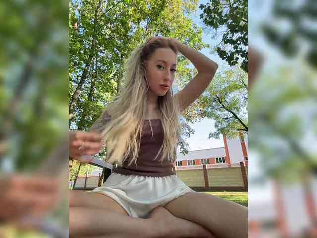 Модель: Chloee