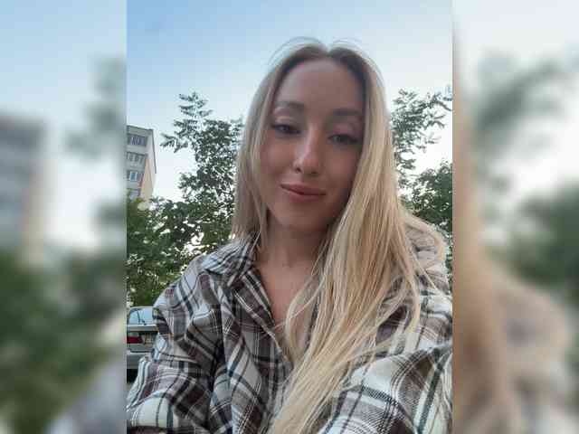 Модель: Chloee