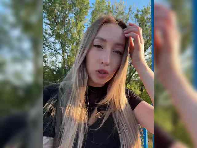 KiraBlake Live Webcam on BongaCams