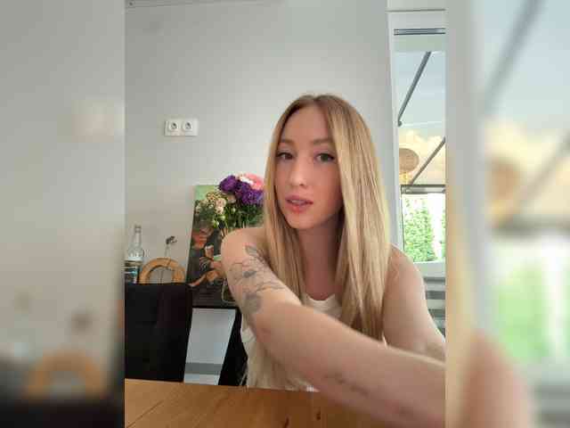 Chloee webcam