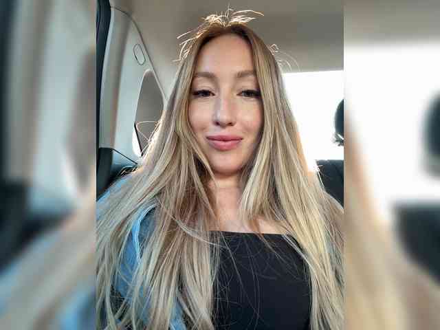 Chloee webcam