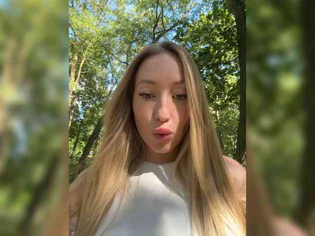 Chloee webcam