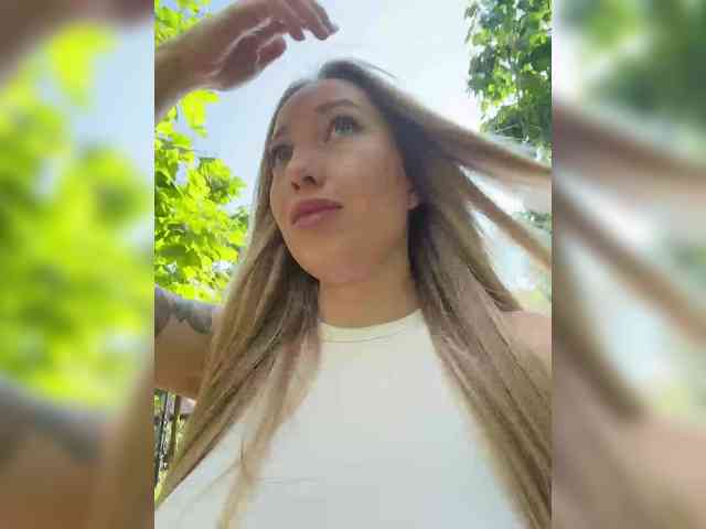 Chloee webcam