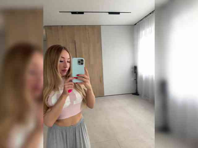 Chloee webcam