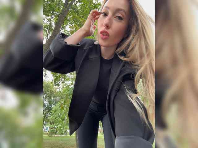 Chloee webcam