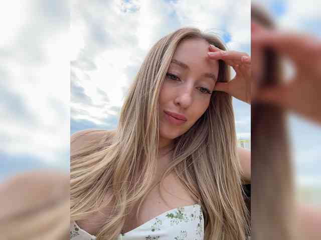 Модель: Chloee