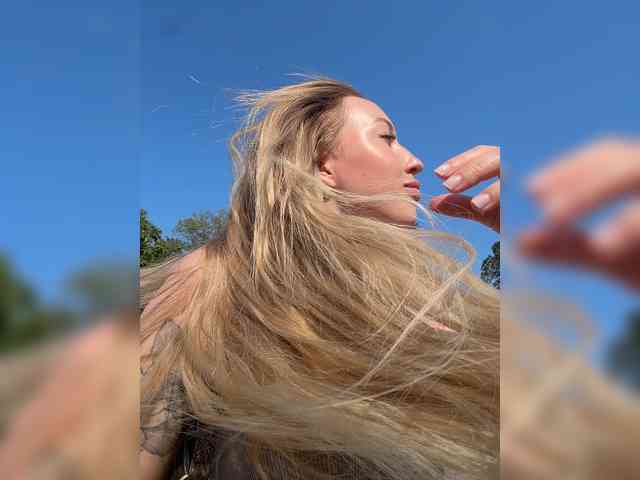 Chloee webcam