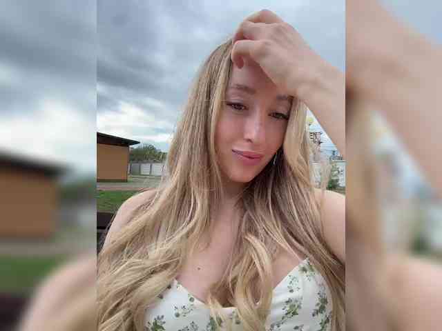 Chloee webcam