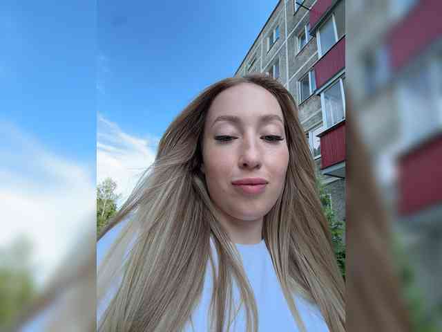 Chloee webcam