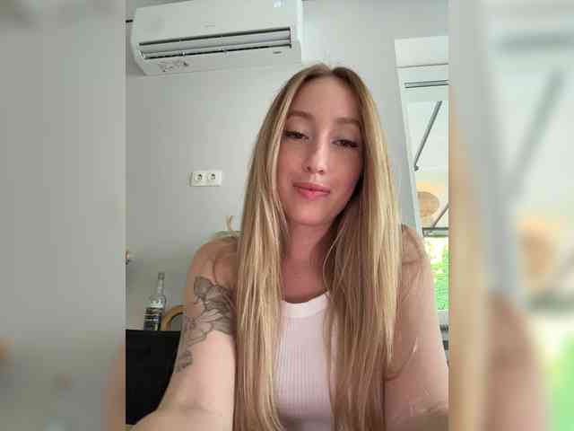 Chloee webcam