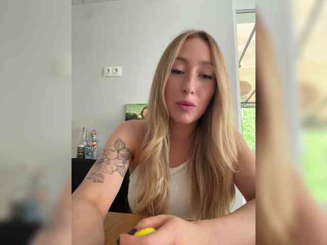 Chloee webcam