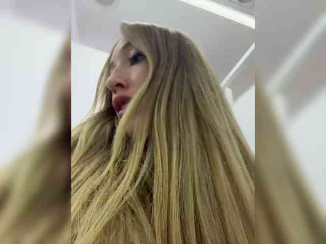Chloee webcam