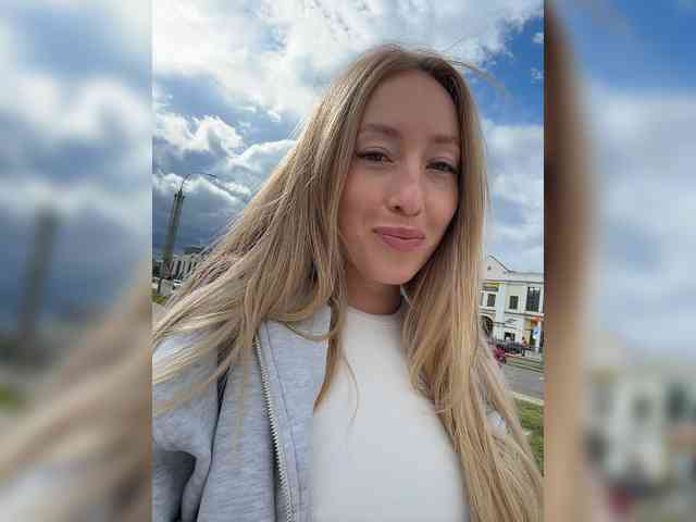 Модель: Chloee