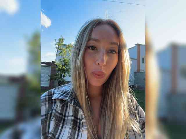 Chloee webcam