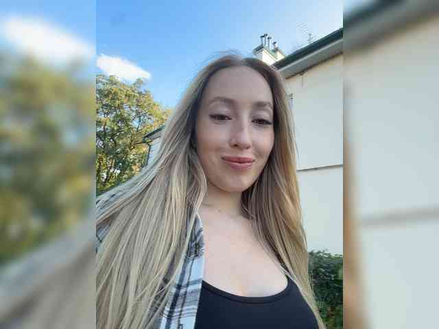 Chloee webcam