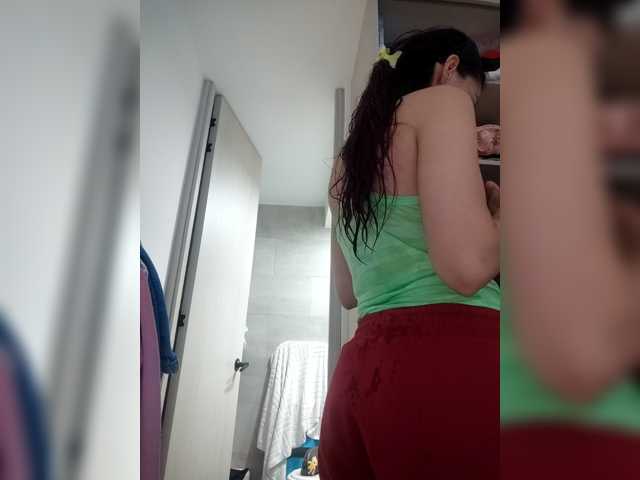 Rosmar_18 live cam on BongaCams